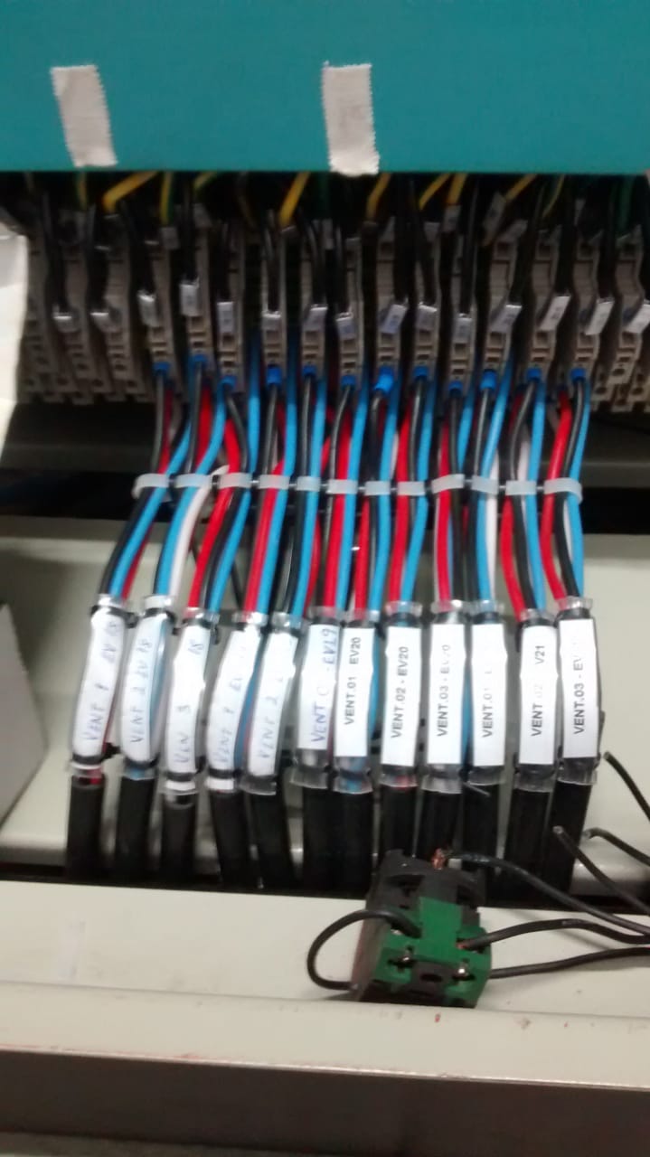 Ligação de Cabos de Comando